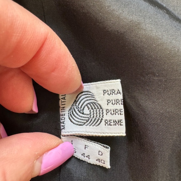 Vintage Genny Black Jacket - Picture 8 of 11